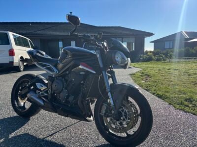 765RS STREET TRIPLE
